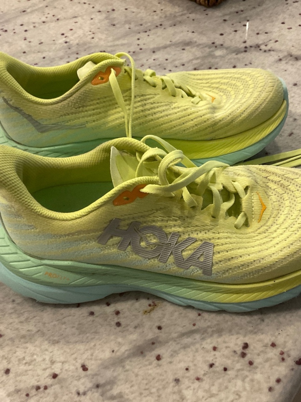 HOKA Mach 5 Citrus Glow Sz Womens 8.5 M